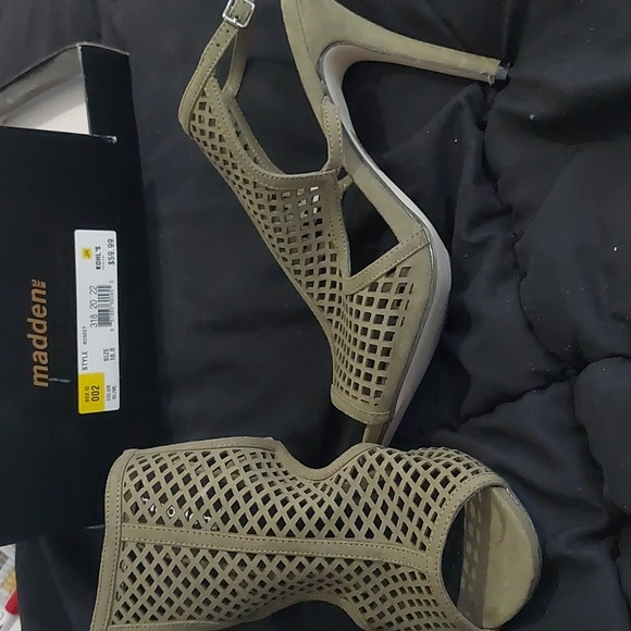 Madden NYC size 10 army green - Picture 2 of 7